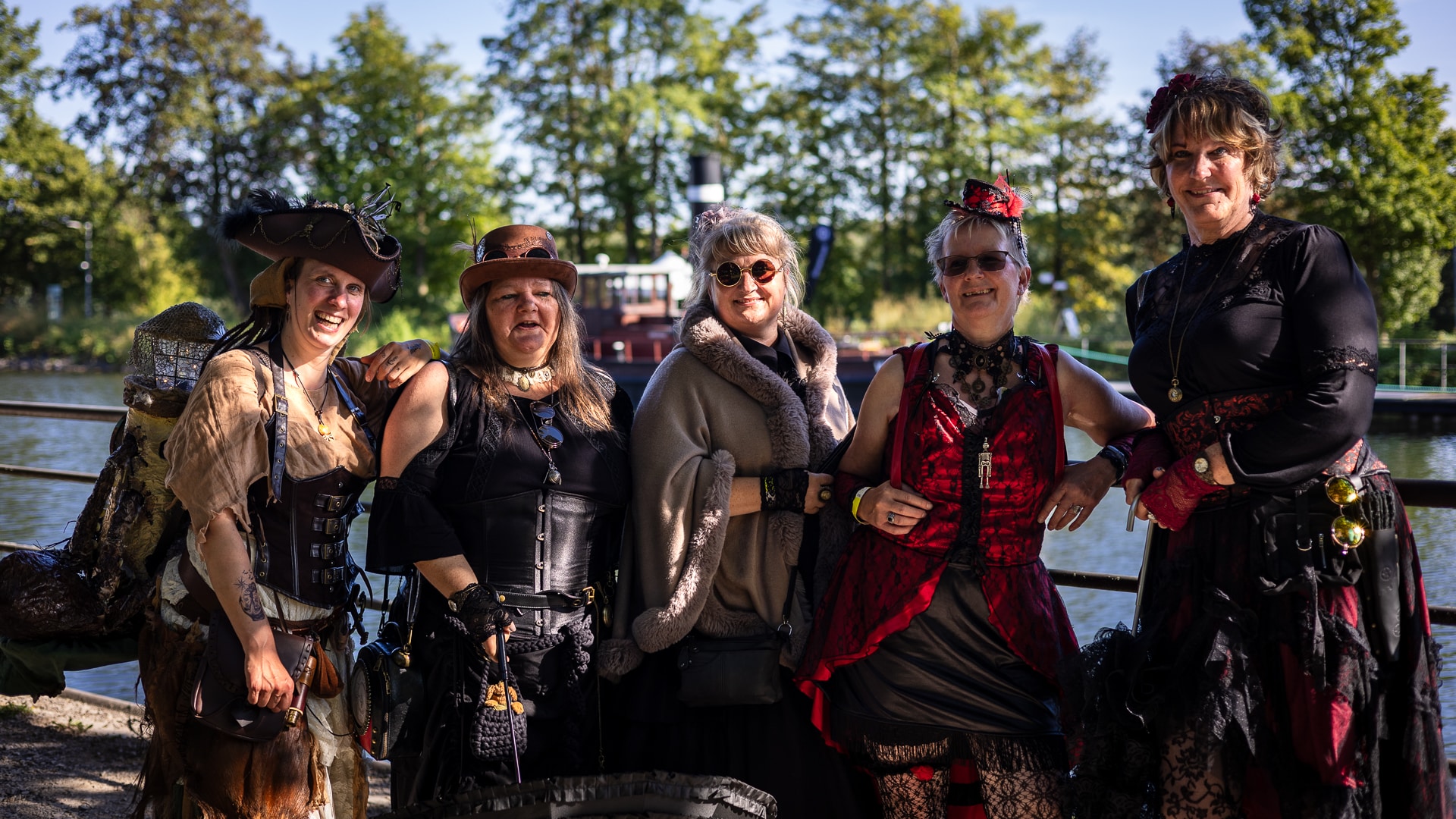 Voorkant -Maskerade Verkoop 20240811 Steampunk Henrichenburg 2G1A9912